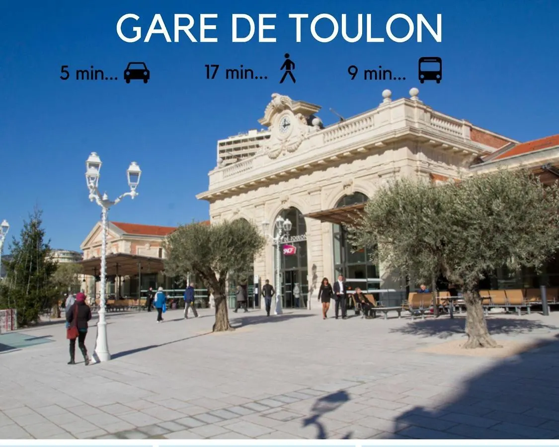 Casa Family, Appartement De Standing De 100M2, Proximite Du Centre-Ville, Port Et Gare Tgv Toulon 0*,  Frankrig