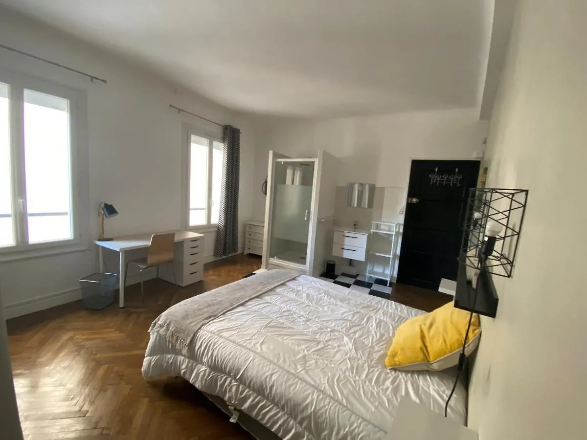 Casa Family, Appartement De Standing De 100M2, Proximite Du Centre-Ville, Port Et Gare Tgv Toulon 0*,  France
